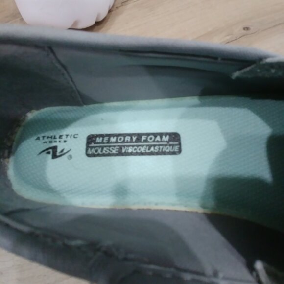 Complete Outfit,Top,Pants & Shoes ,Good Condition - Picture 9 of 9